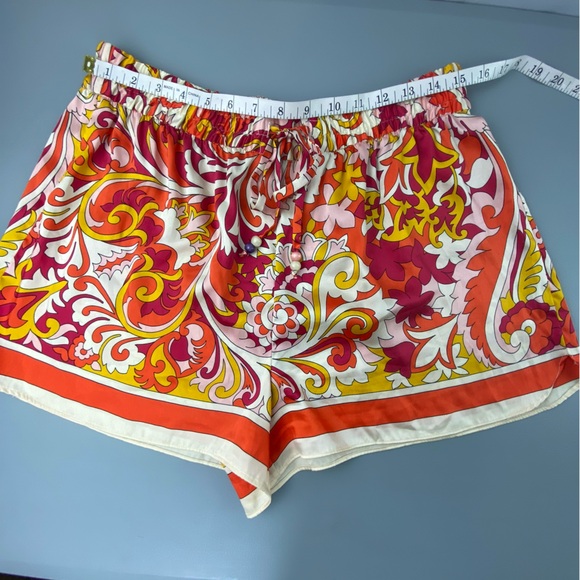 NWT Zara Flowy Printed Shorts 8066 035 330 - Size XL - Picture 8 of 11